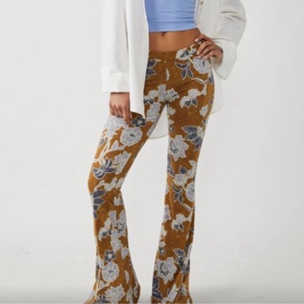 NWT ✨Free People✨ Make a Statement Flare Pants - Picture 2 of 6